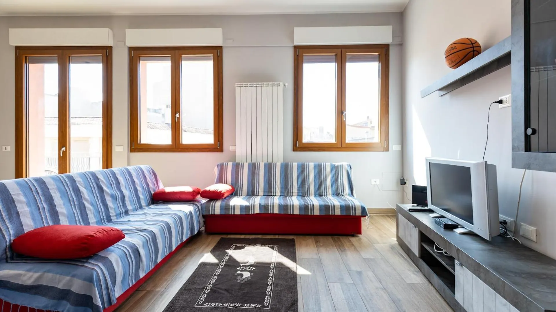 Relis Rooms Quartu SantʼElena Affittacamere