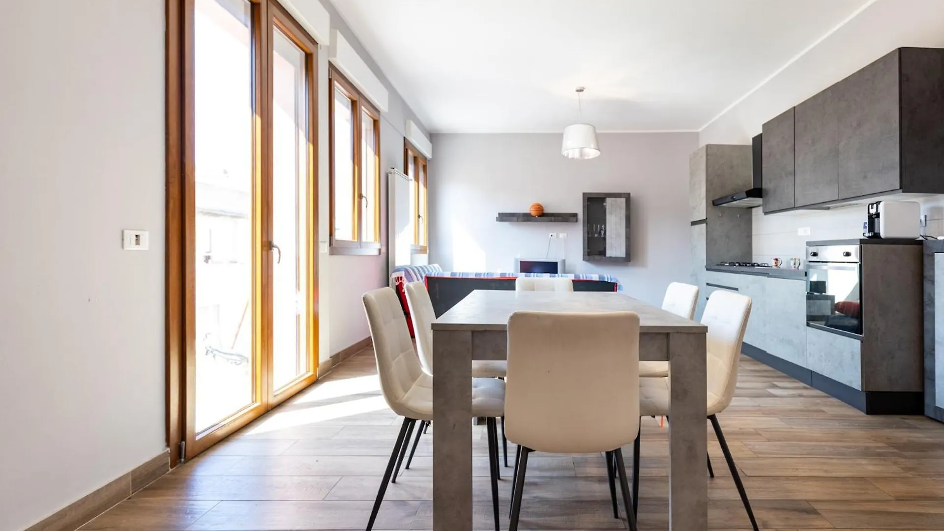 Relis Rooms Quartu SantʼElena 0*,  Italia